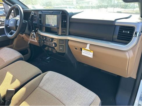 New 2025 Ford F350 XLT image 8