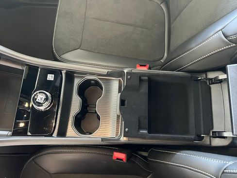 New 2025 Jeep Grand Cherokee L Laredo image 14