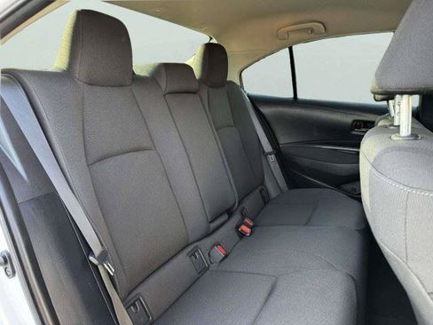 Used 2024 Toyota Corolla LE FWD image 39