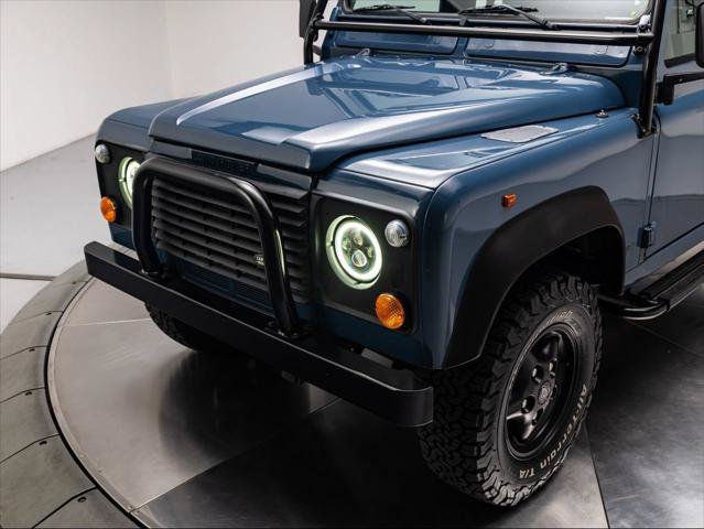 Used 1997 Land Rover Defender 90 AWD/4WD image 9