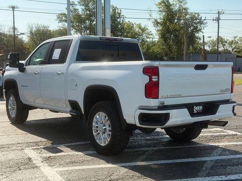 Used 2020 Chevrolet Silverado 3500 High Country w/ Z71 Off-Road Package AWD/4WD image 8