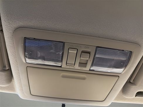 Used 2005 Nissan Frontier LE w/ (H03) Rockford Fosgate Pkg image 23