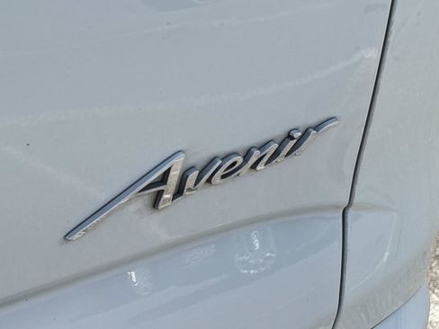 Used 2022 Buick Enclave Avenir w/ Avenir Technology Package AWD/4WD image 13