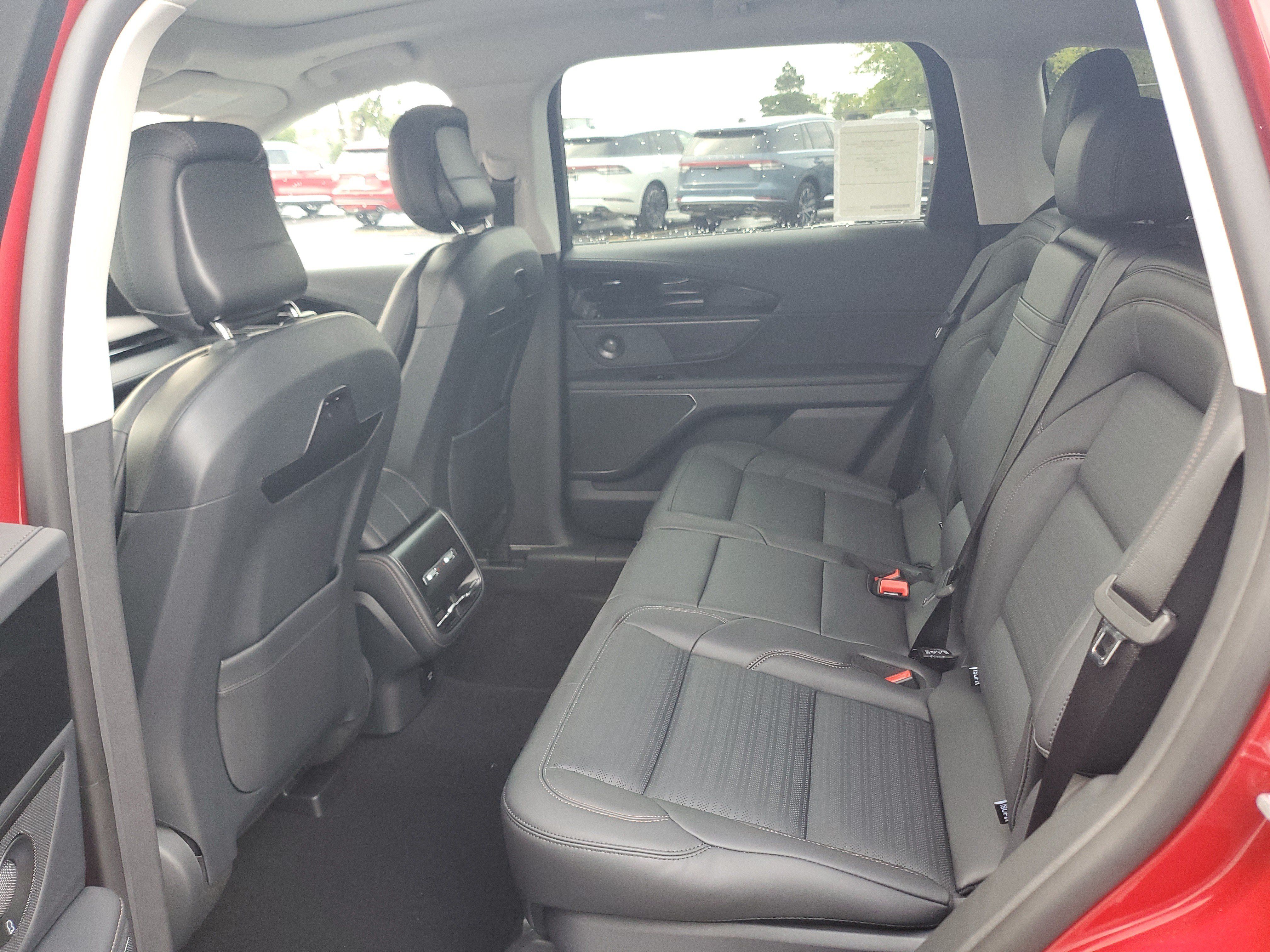 New 2026 Lincoln Nautilus Reserve w/ Jet Appearance Package AWD/4WD image 28