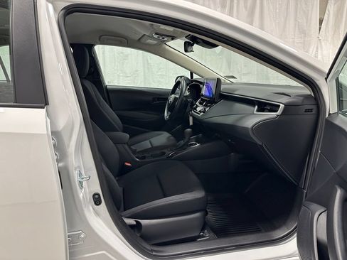 Used 2026 Toyota Corolla LE FWD image 55