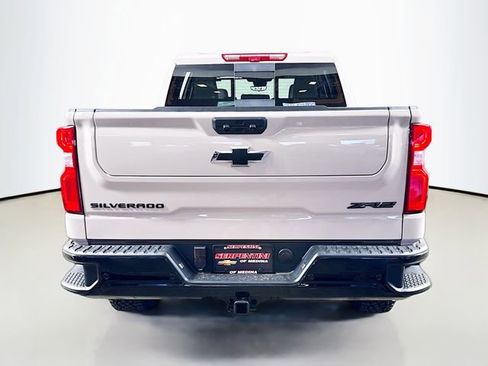 New 2026 Chevrolet Silverado 1500 ZR2 AWD/4WD image 7