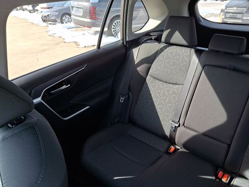Used 2025 Toyota RAV4 XLE image 18