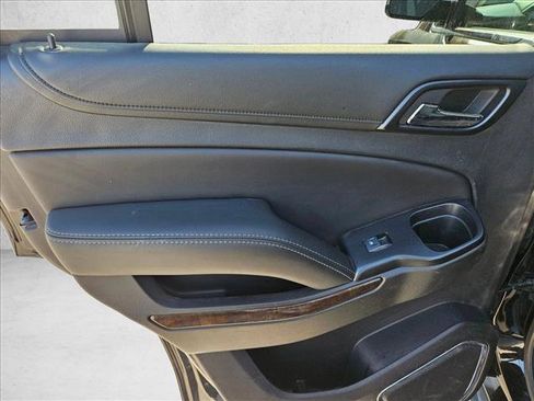 Used 2018 Chevrolet Tahoe LT image 7