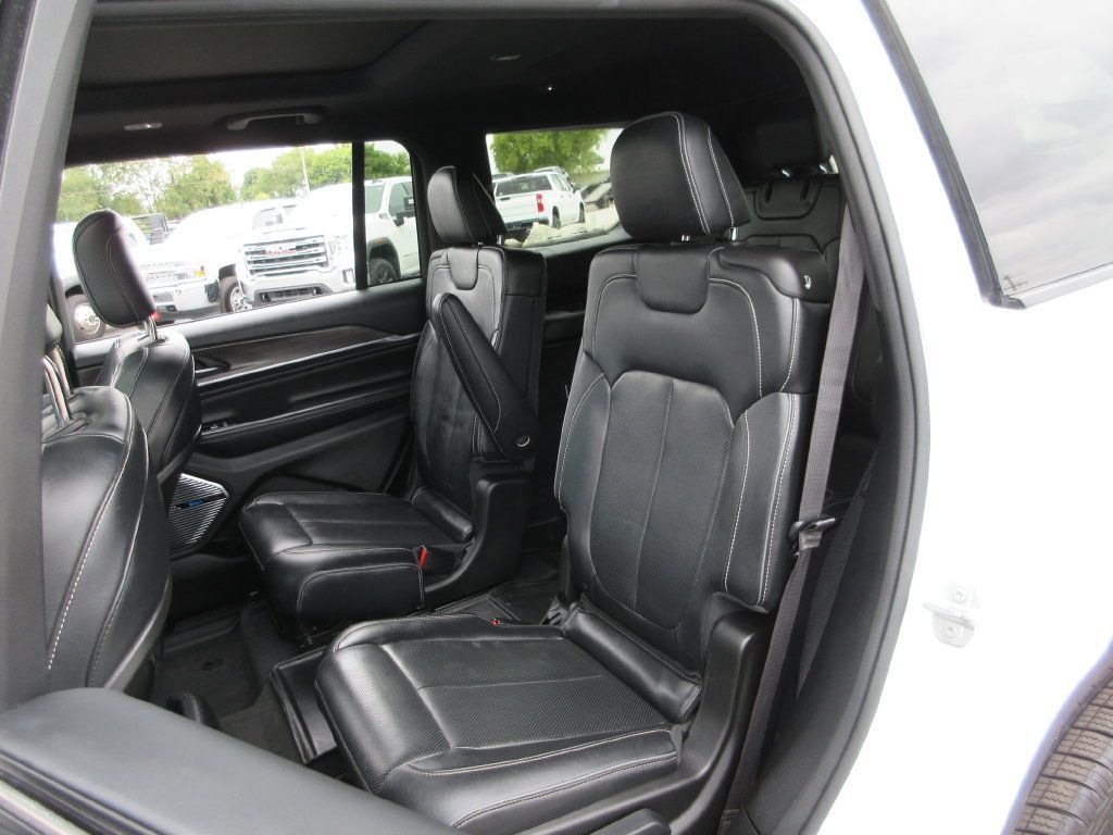 Used 2022 Jeep Grand Cherokee L Overland AWD/4WD image 23
