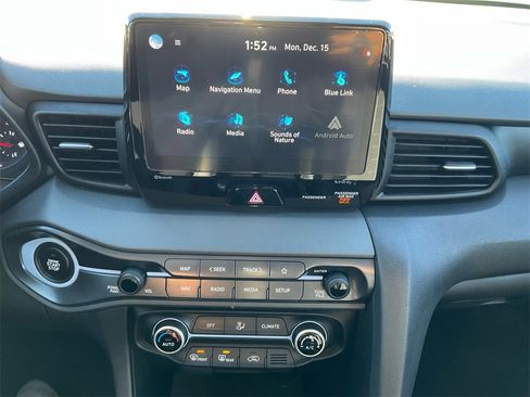 Used 2021 Hyundai Veloster N image 12