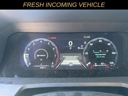 Used 2025 Toyota Tacoma TRD Sport image 15