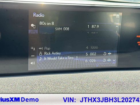 Used 2020 Lexus UX 200 w/ Accessory Package FWD image 32