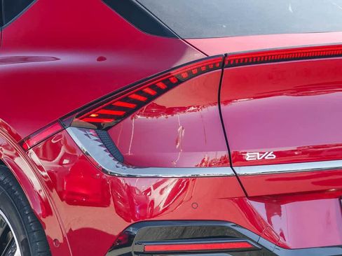 Used 2023 Kia EV6 GT-Line w/ GT-Line Suede Seat Package image 7