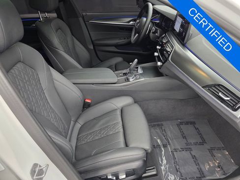Certified 2023 BMW 530i w/ M Sport Package RWD image 29