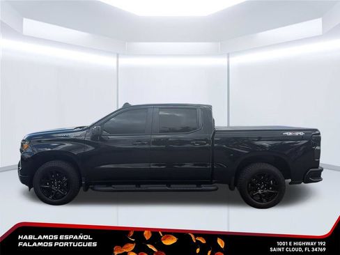 Used 2023 Chevrolet Silverado 1500 Custom AWD/4WD image 2