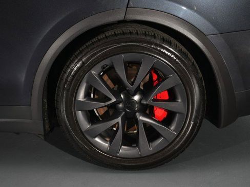 Used 2023 Tesla Model X Plaid image 19