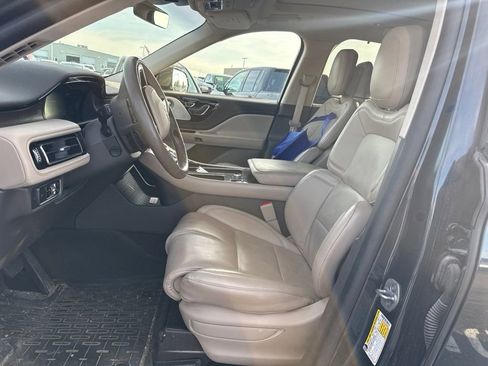 Used 2023 Lincoln Aviator Reserve w/ Equipment Group 201A AWD/4WD image 16