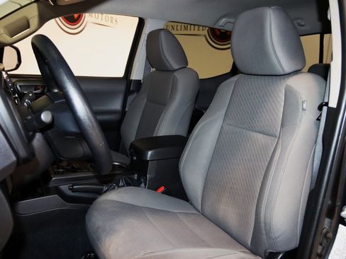 Used 2023 Toyota Tacoma SR image 34