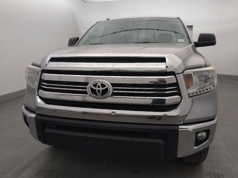 Used 2017 Toyota Tundra SR5 w/ SR5 Upgrade Package RWD image 15