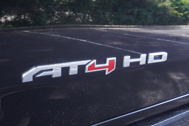 Used 2024 GMC Sierra 3500 AT4 AWD/4WD image 40