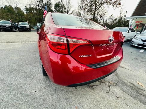 Used 2017 Toyota Corolla LE w/ Carpet Mat Package (TMS) image 32