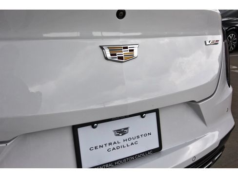 Used 2021 Cadillac CT4 V w/ Technology Package RWD image 32