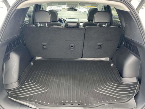 Used 2024 Ford Escape SE w/ PHEV Premium Package image 8