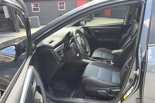 Used 2015 Toyota Corolla S FWD image 3