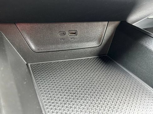 Used 2025 Chevrolet Equinox RS AWD/4WD image 27
