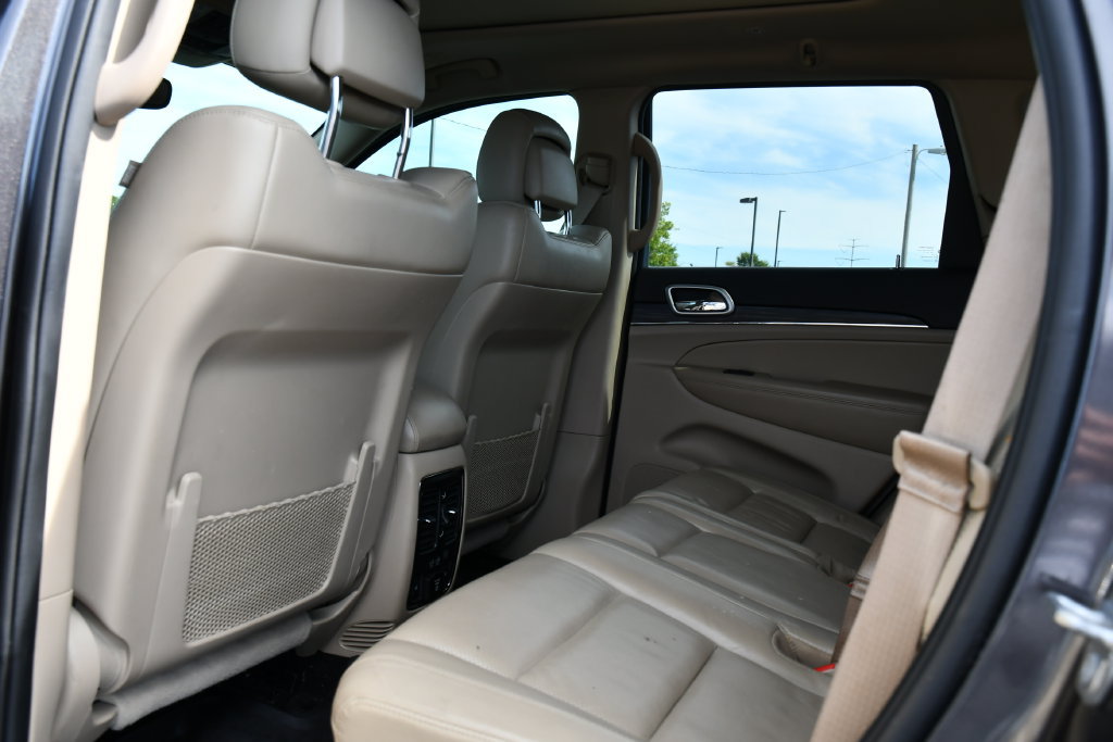 Used 2019 Jeep Grand Cherokee Limited w/ Luxury Group II AWD/4WD image 21