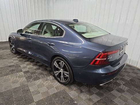Used 2019 Volvo S60 T8 Inscription image 9