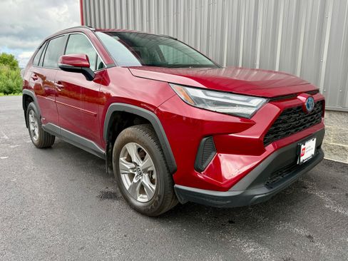 Certified 2024 Toyota RAV4 XLE w/ Convenience Package AWD/4WD image 14