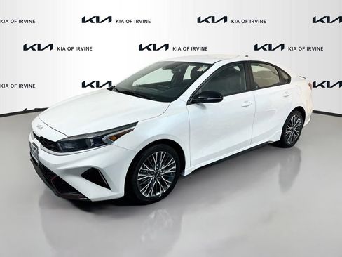 Certified 2024 Kia Forte GT-Line FWD image 4