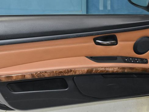 Used 2007 BMW 335i Convertible RWD image 4