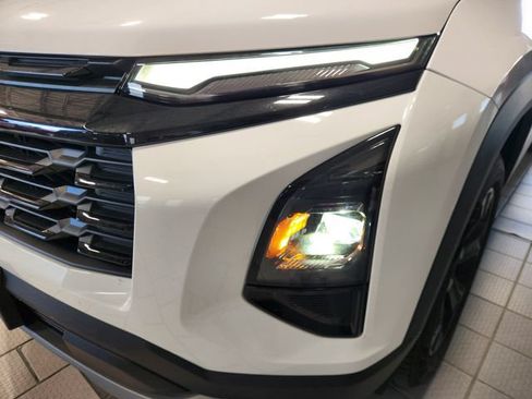 Used 2026 Chevrolet Equinox LT w/ Convenience Package II FWD image 7