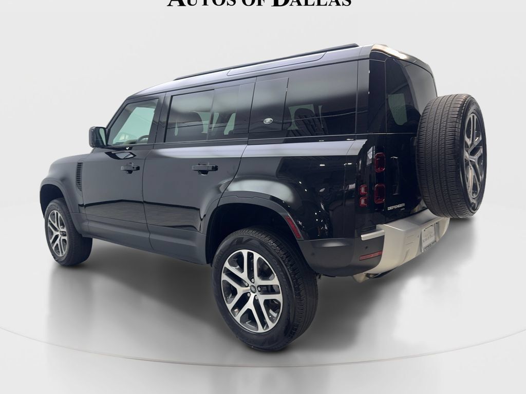Used 2023 Land Rover Defender 110 SE AWD/4WD image 10