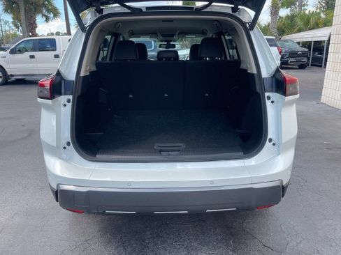 Used 2026 Nissan Rogue SL FWD image 5