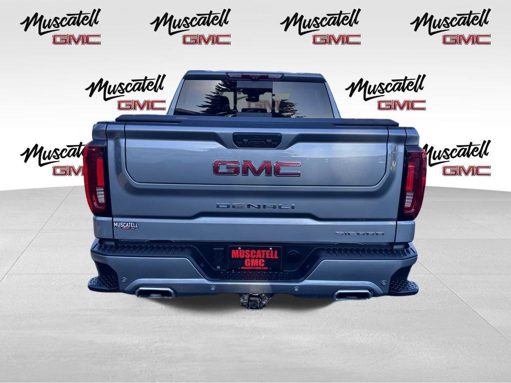 Used 2023 GMC Sierra 1500 Denali w/ Technology Package AWD/4WD image 4