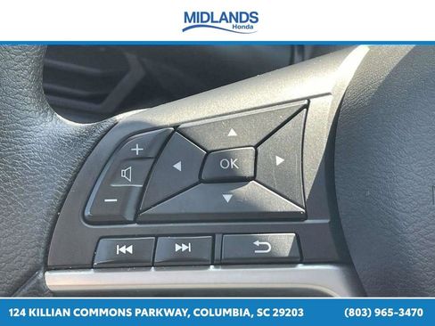 Used 2025 Nissan Altima 2.5 SV FWD image 21