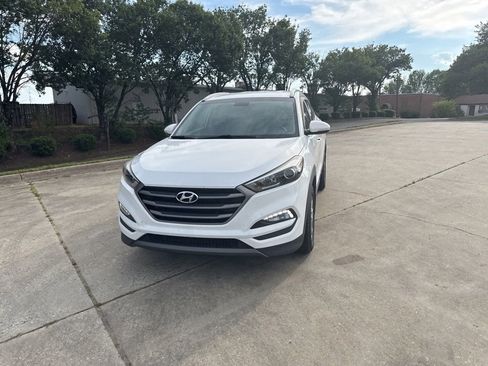 Used 2016 Hyundai Tucson Eco image 3