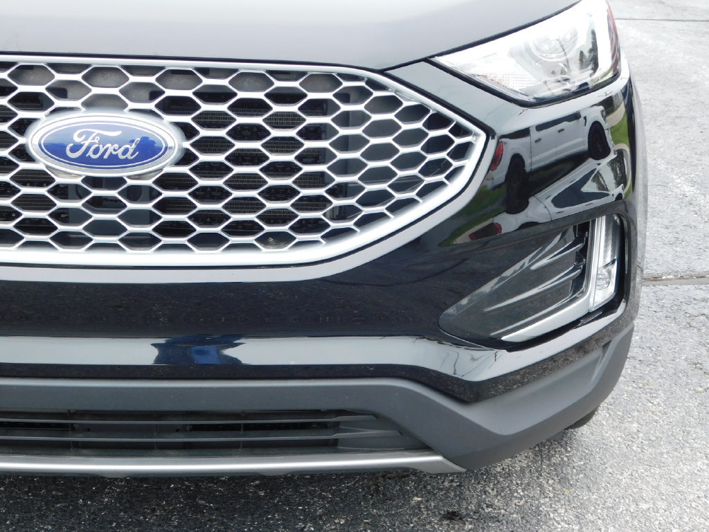 Used 2024 Ford Edge SEL w/ Convenience Package AWD/4WD image 9