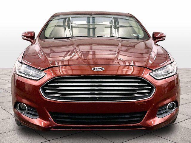 Used 2014 Ford Fusion SE w/ Equipment Group 202A FWD image 4