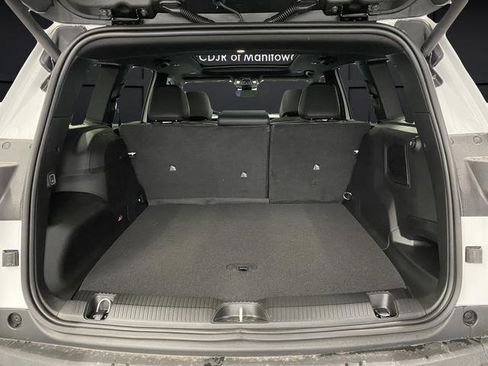 New 2026 Jeep Cherokee Overland w/ Trailer Tow Group image 15