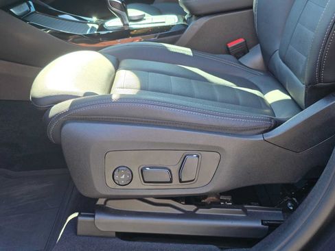 Used 2024 BMW X3 xDrive30i w/ Premium Package AWD/4WD image 24
