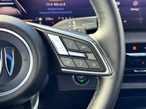 Used 2025 Buick Enclave Preferred image 26