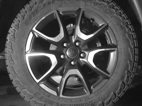Used 2025 Jeep Compass Trailhawk AWD/4WD image 15