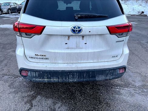 Certified 2017 Toyota Highlander XLE image 7