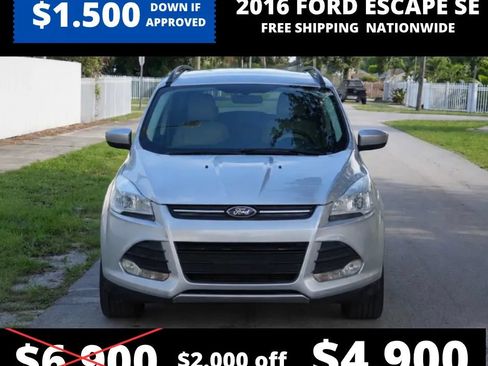Used 2016 Ford Escape SE w/ SE Leather Comfort Package FWD image 2