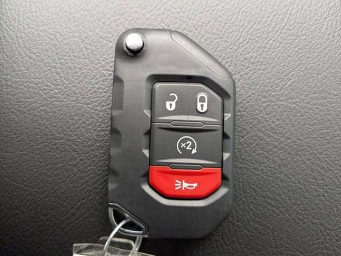 New 2026 Jeep Gladiator Rubicon w/ Safety Group image 31