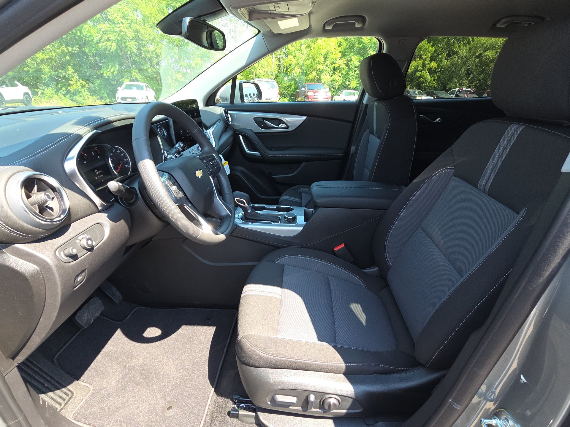 New 2026 Chevrolet Blazer LT w/ Convenience Package FWD image 15
